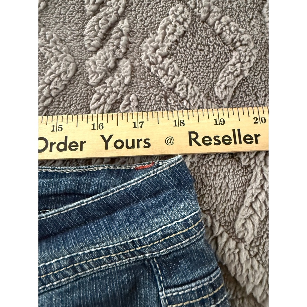 Hydraulic Womens 16W Denim Bermuda Shorts Medium Wash Whiskered Embellished Y2K - Picture 5 of 10